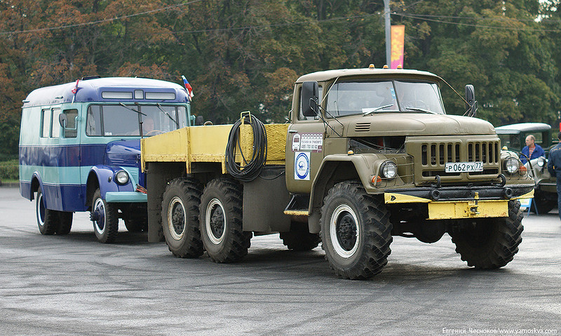 ЗИЛ-131 - грузовой автомобиль повышенной проходимости Завода имени Лихачёва выпускался с 1966 по 1986 год амо, завод, зил, зис
