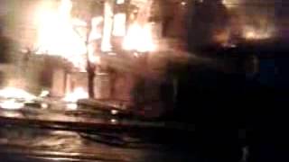 улица Некрасова на видео в Симферополе: В Симферополе сильный пожар (автор: ReeanaNews)