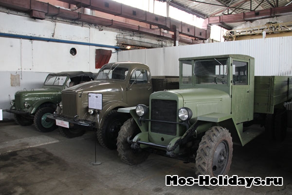 Военные грузовики в музее на Рогожском валу