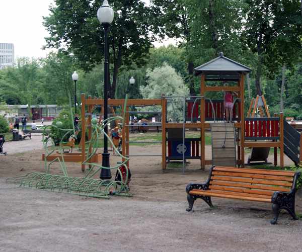 Детская площадка в Парке Горького