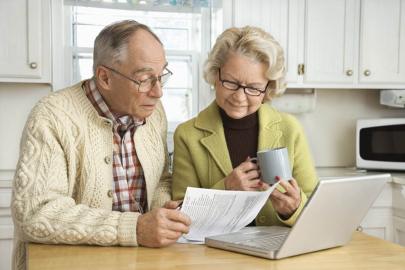 Как рефинансировать кредит пенсионеру - оформит ли банк, если возраст больше 70 лет?