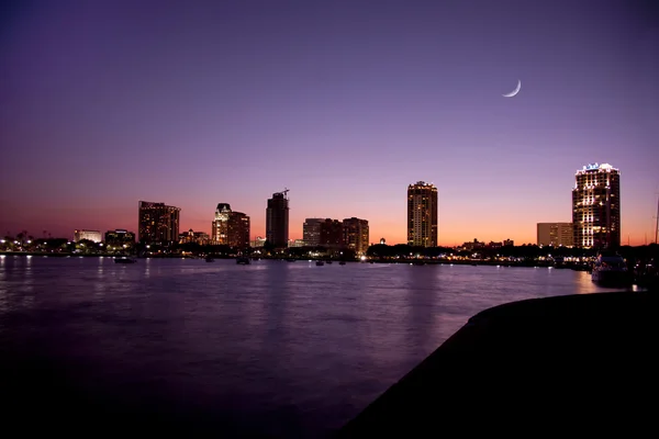 Закат Санкт-Петербург, штат Флорида — стоковое фото