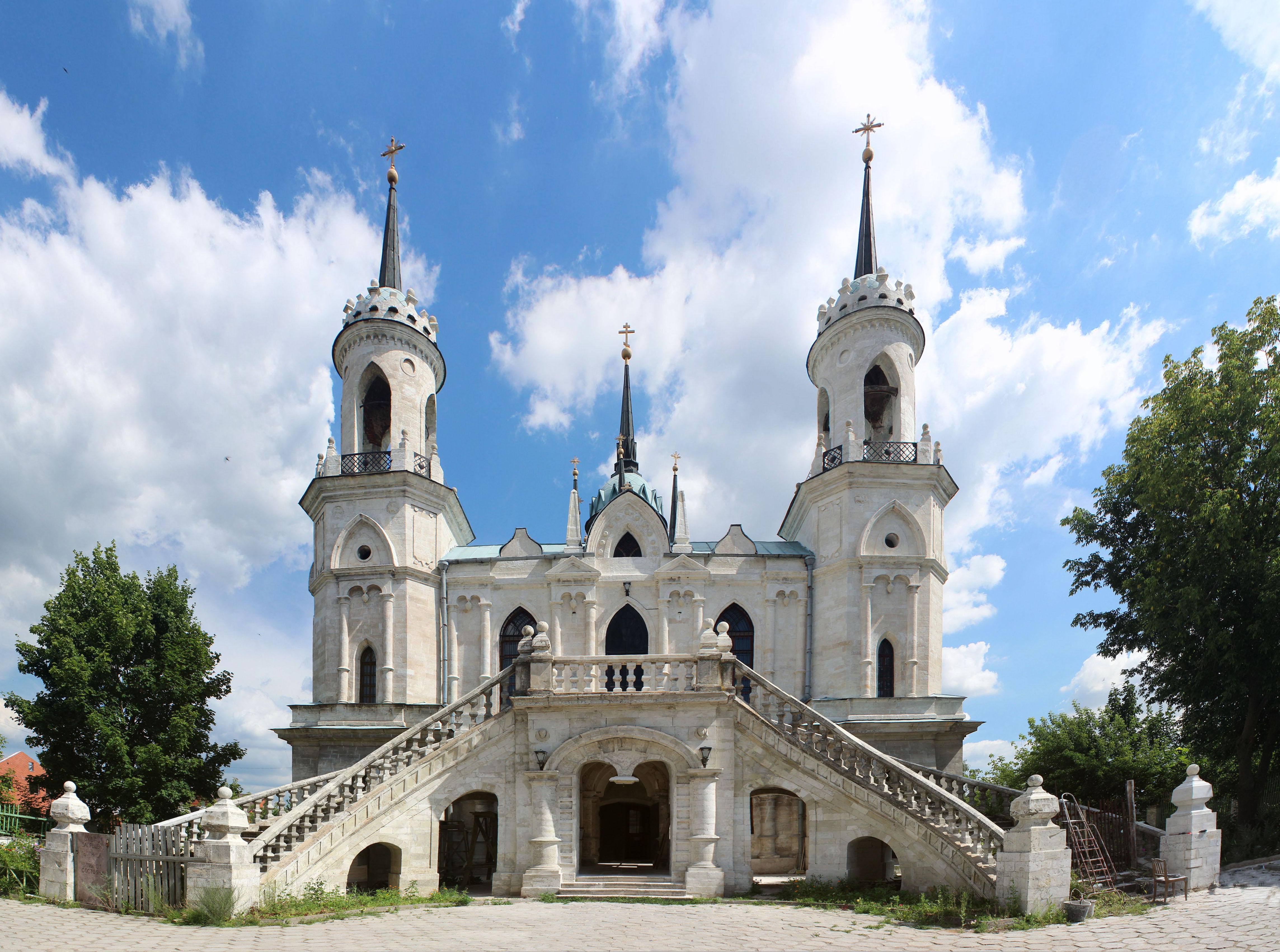 Bykovo Church 2.jpg